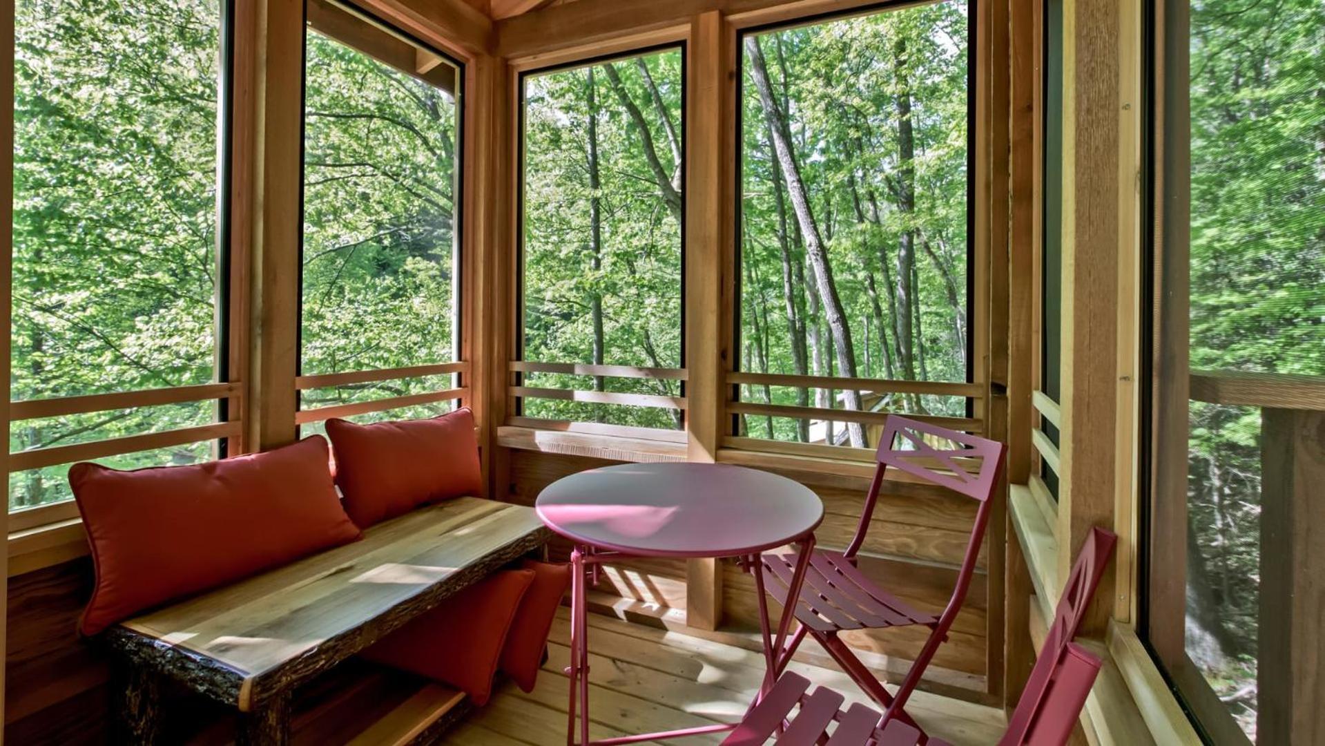 הוילה גטלינבורג The Dogwood In Treehouse Grove At Norton Creek מראה חיצוני תמונה