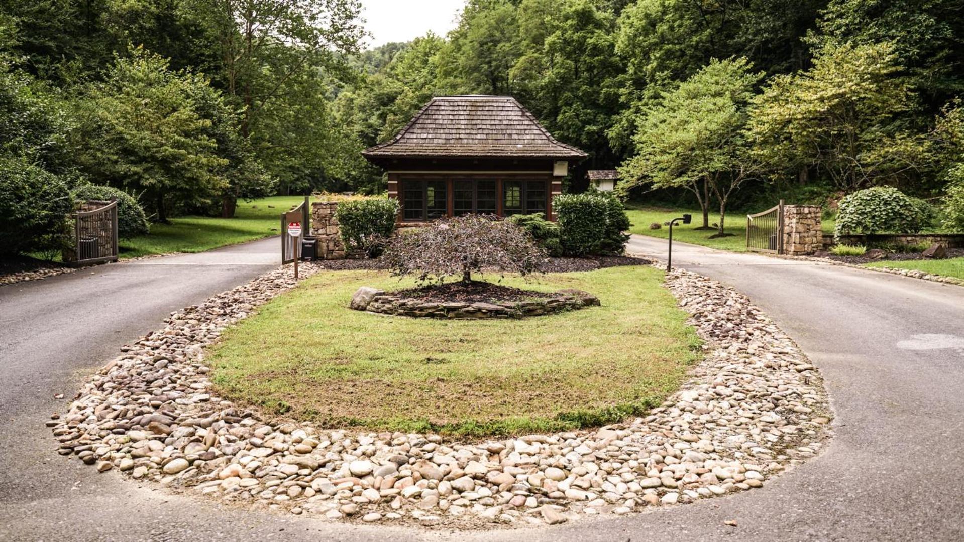 הוילה גטלינבורג The Dogwood In Treehouse Grove At Norton Creek מראה חיצוני תמונה